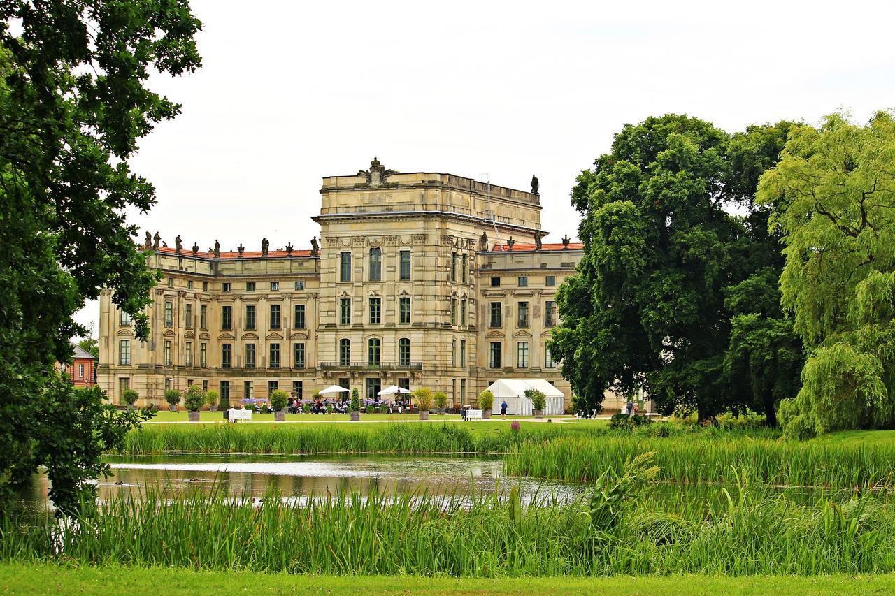 Hotel Erbprinz & Restaurant "Prinzenstube" Ludwigslust Exterior photo